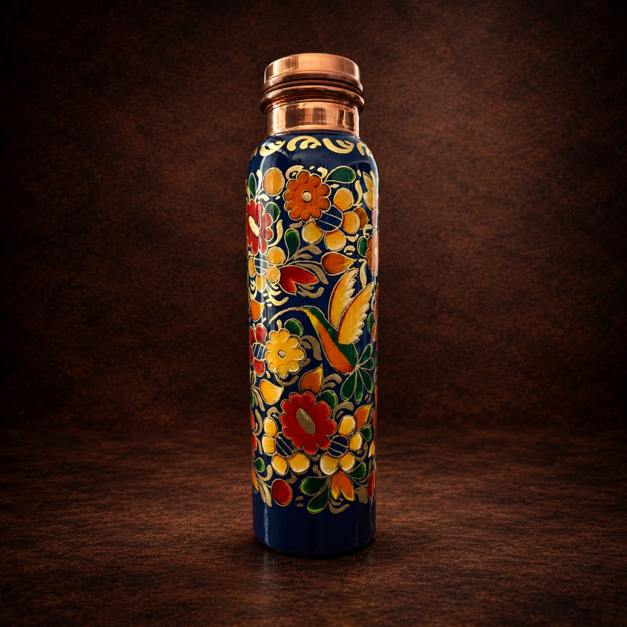 Termo de cobre Colibrí Azul de 1 litro pintado a mano con flores y laminilla de oro Ethoss Studio
